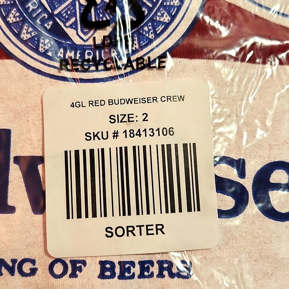 ❤️NWT VINTAGE TORRID BUDWEISER GRAPHIC JESTER RED BEER TEE - PLUS SIZE 2X - Picture 4 of 8